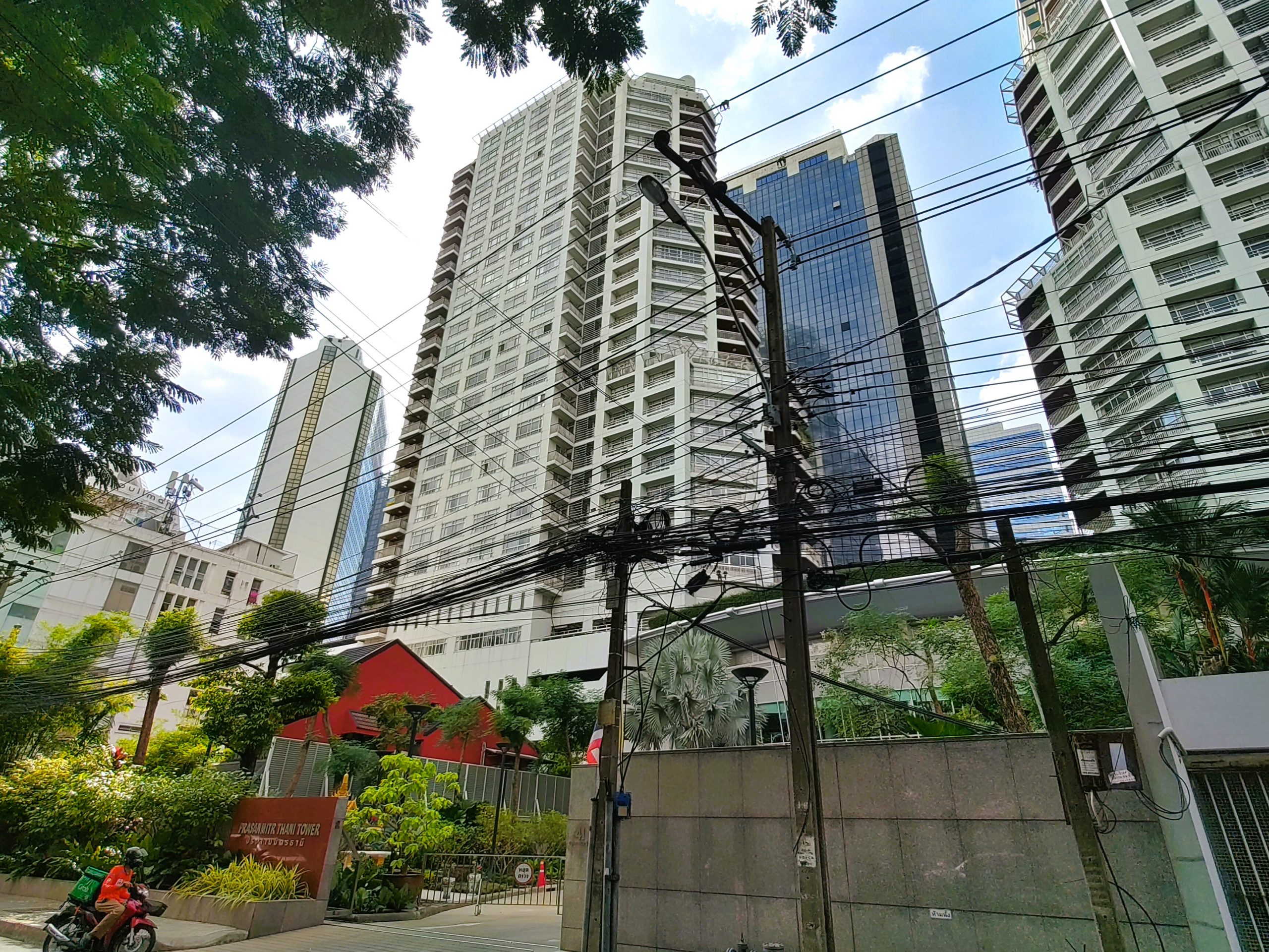 Prasanmitr Thani Tower