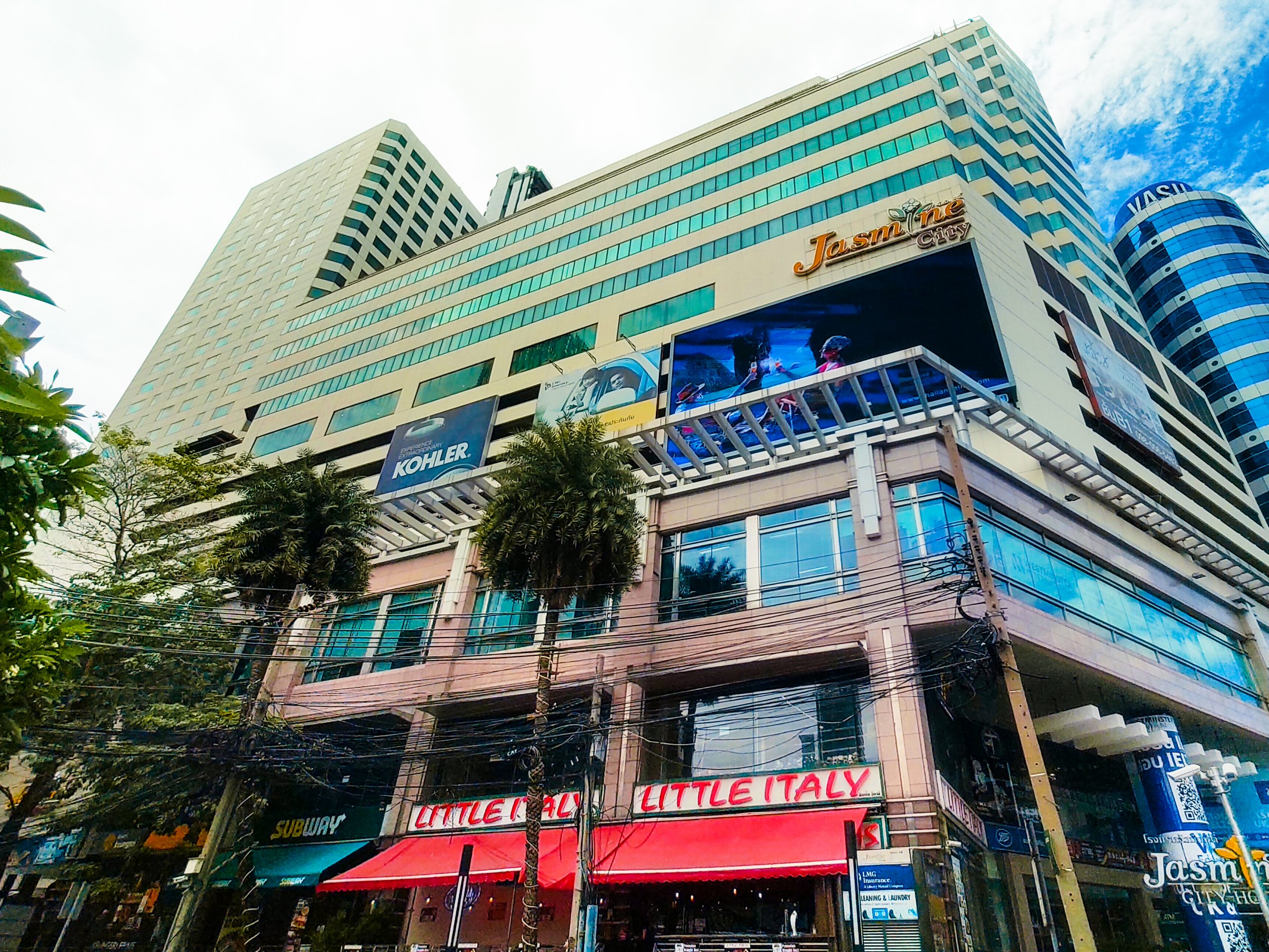 Jasmine Executive Suites Hotel