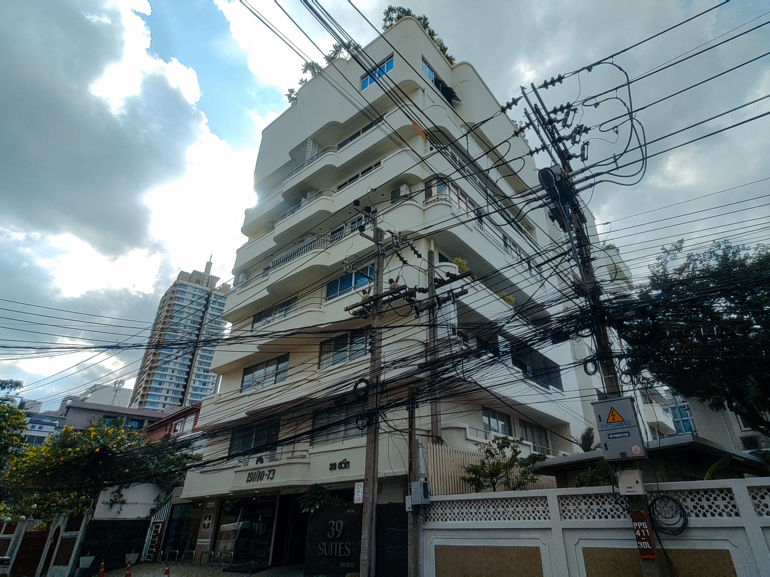 39 Suites