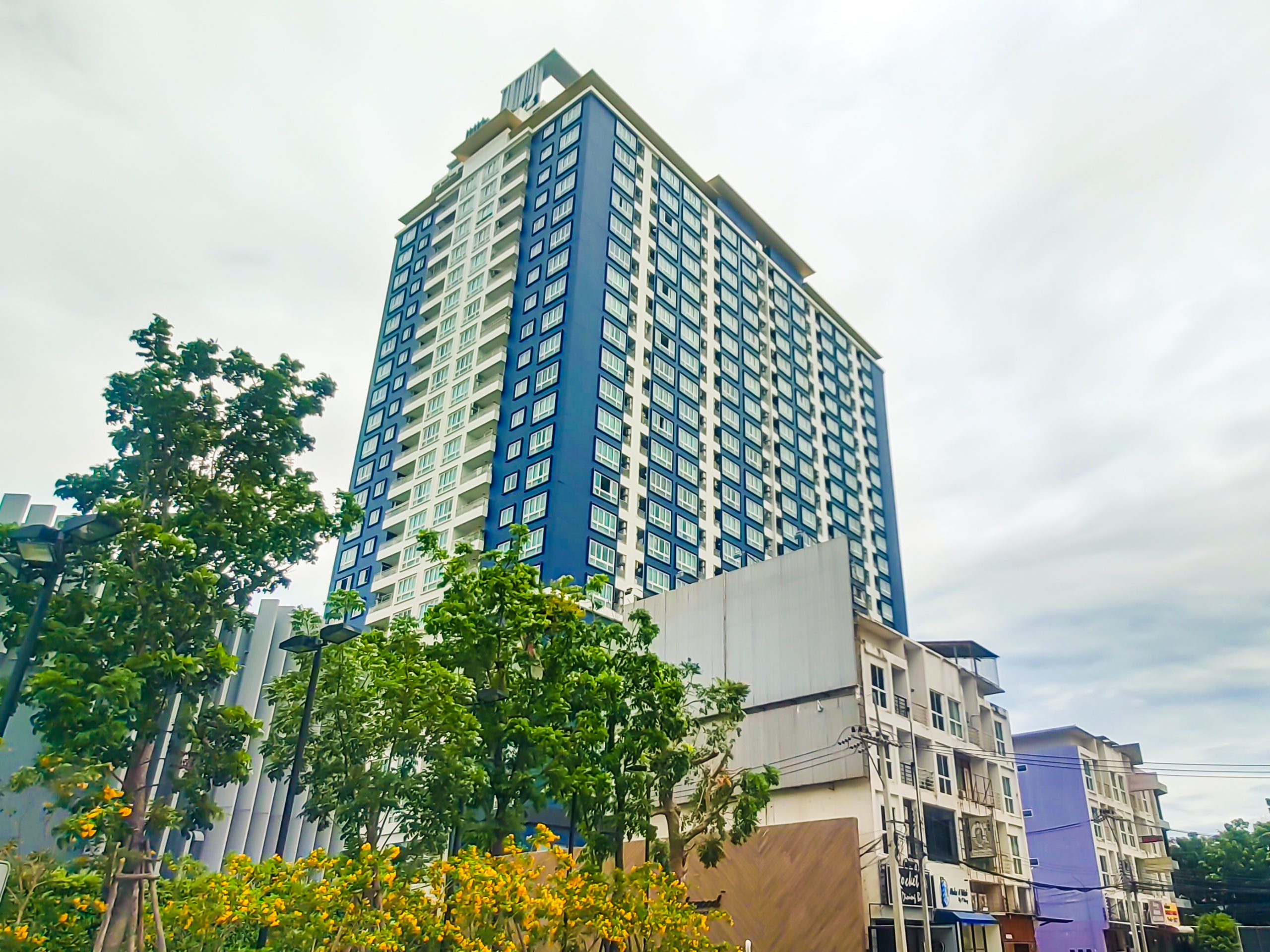 Ladda Condo View
