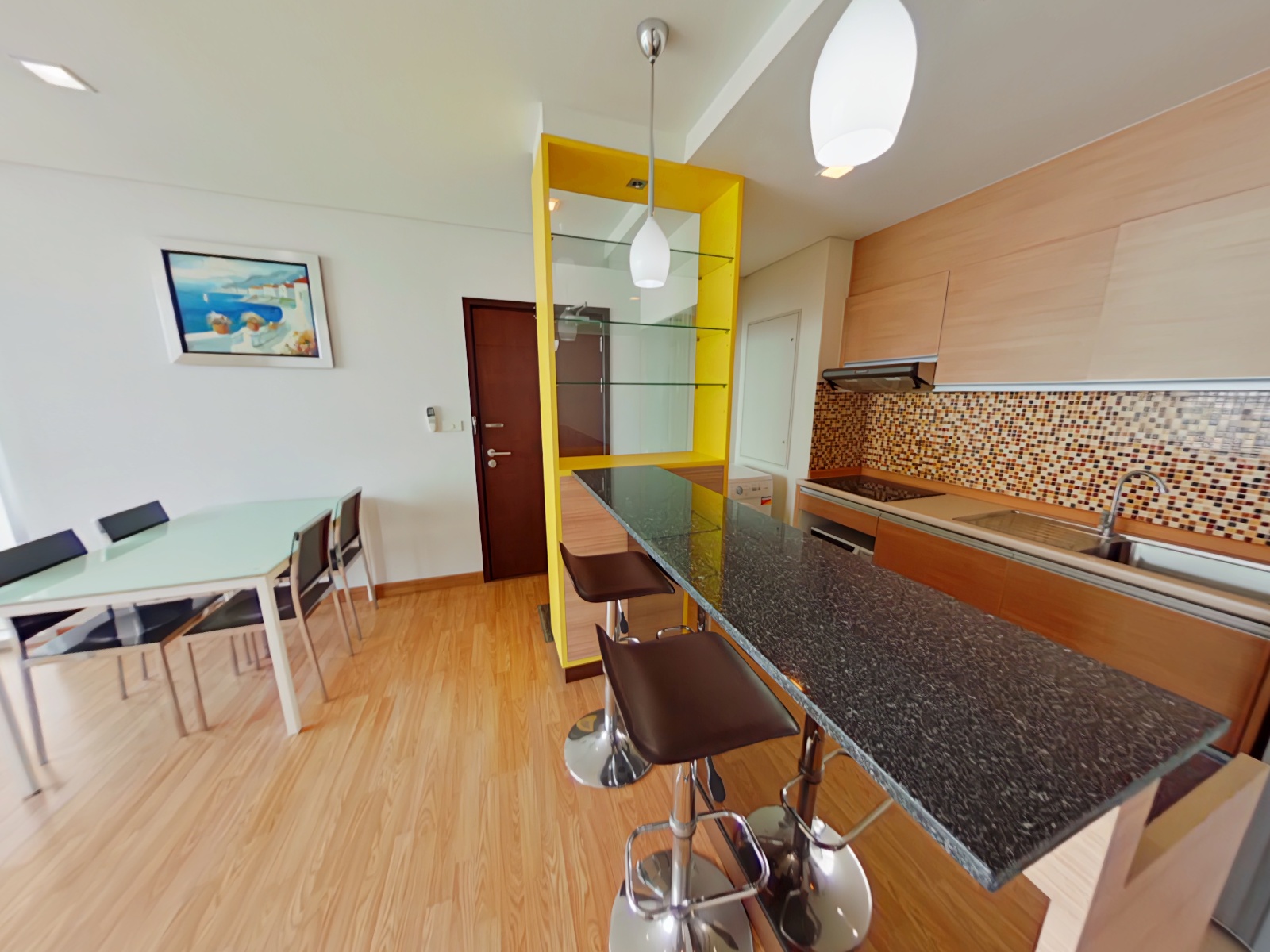 Le Luk Condominium